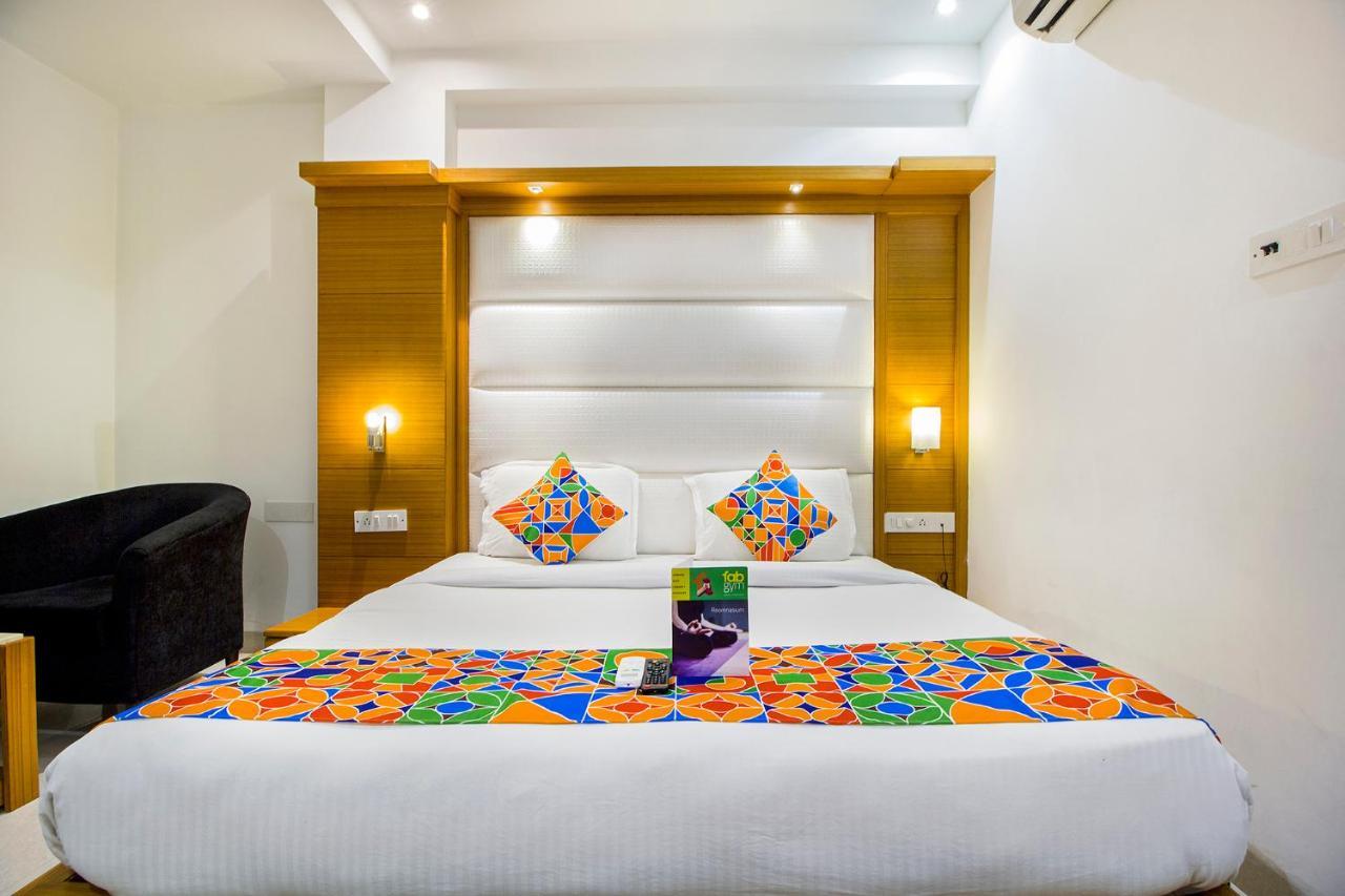 Fabhotel Star Delhi Airport New Delhi Exterior photo