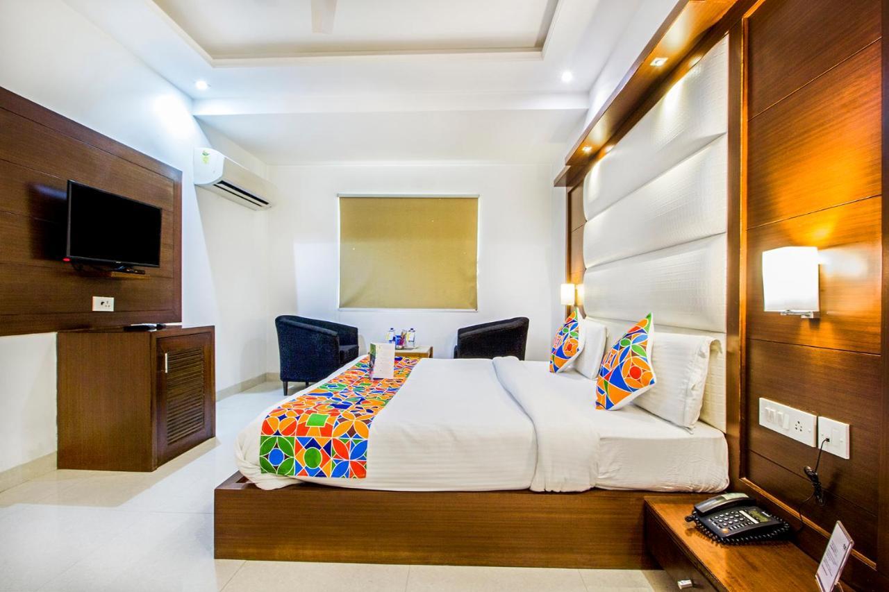 Fabhotel Star Delhi Airport New Delhi Exterior photo