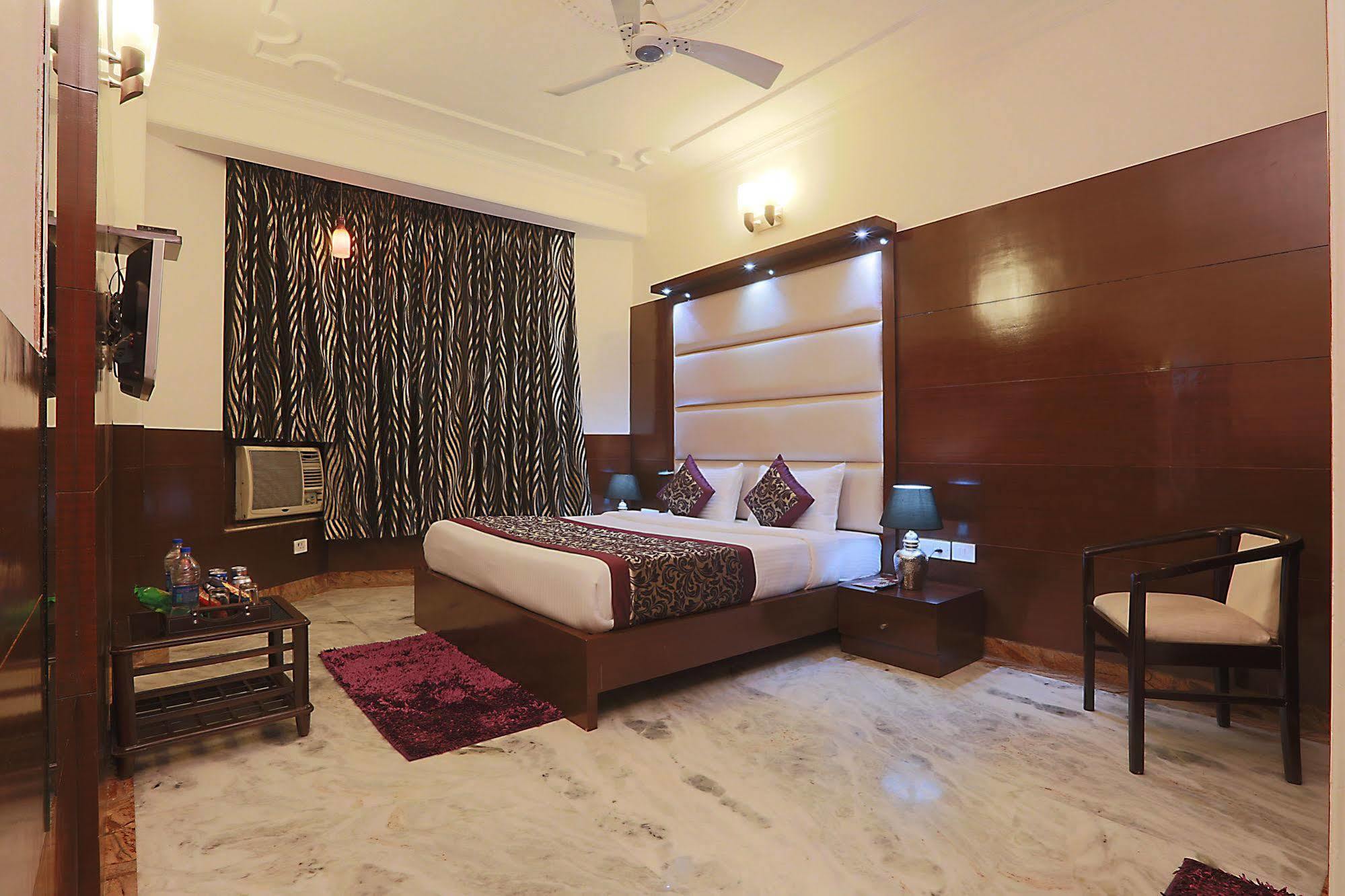 Fabhotel Star Delhi Airport New Delhi Exterior photo