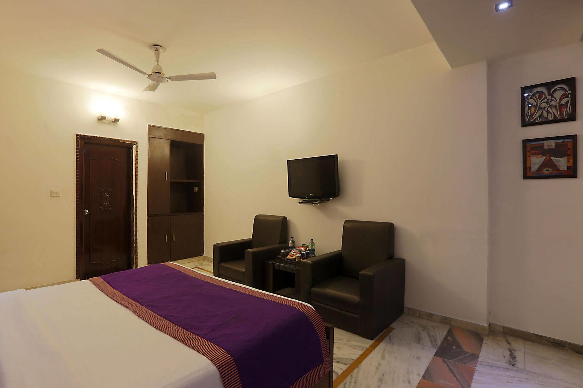 Fabhotel Star Delhi Airport New Delhi Exterior photo