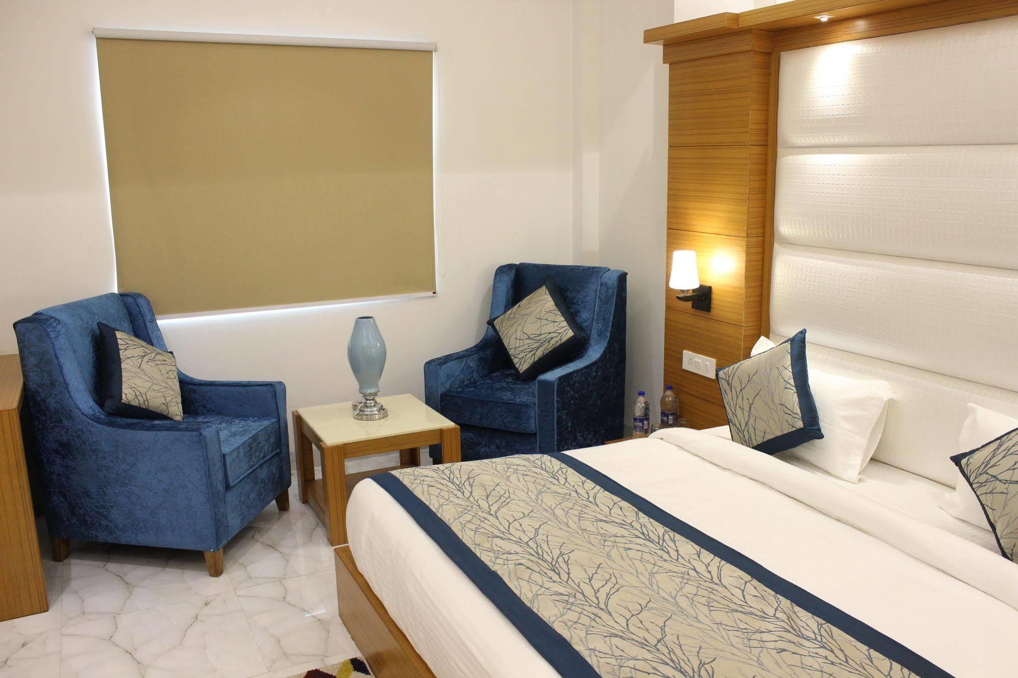 Fabhotel Star Delhi Airport New Delhi Exterior photo