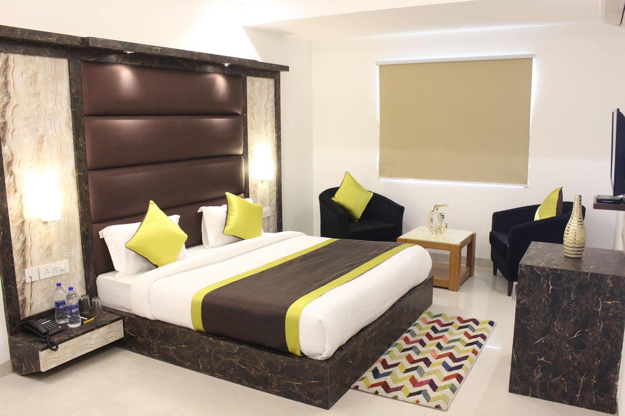 Fabhotel Star Delhi Airport New Delhi Exterior photo